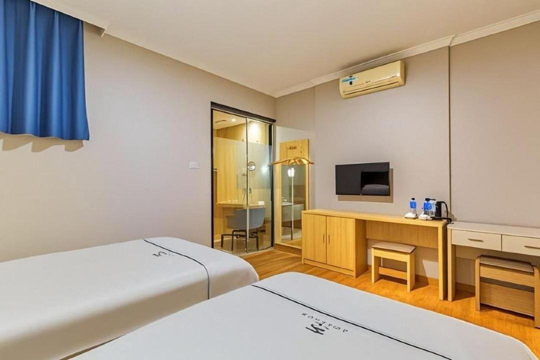 Qiqiaowu Hotel Beijing Daxing Airport Line Caoqiao Subway Station Branch Экстерьер фото